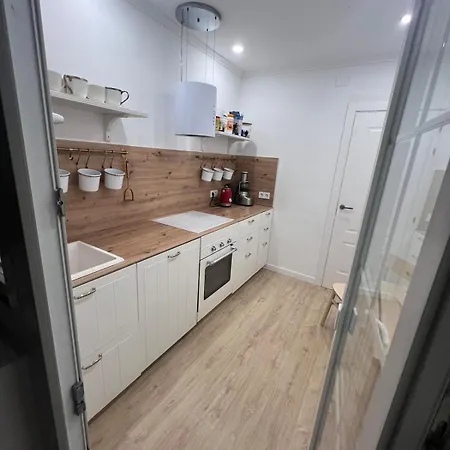 Sandra 200 Meters Apartamento *