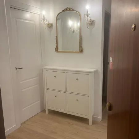 Sandra 200 Meters Appartement